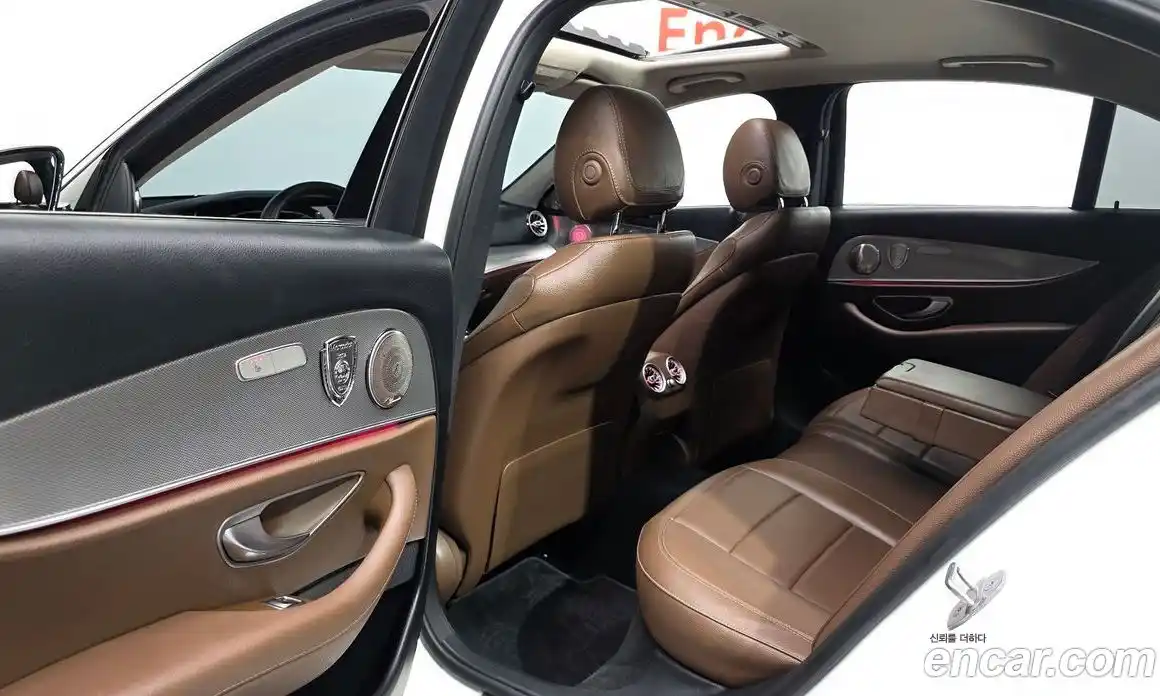 Mercedes-Benz E-Class 2018 2.0 автомат (гидро), фото 16
