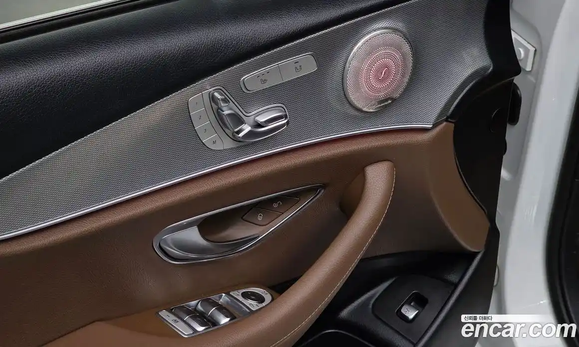 Mercedes-Benz E-Class 2018 2.0 автомат (гидро), фото 21