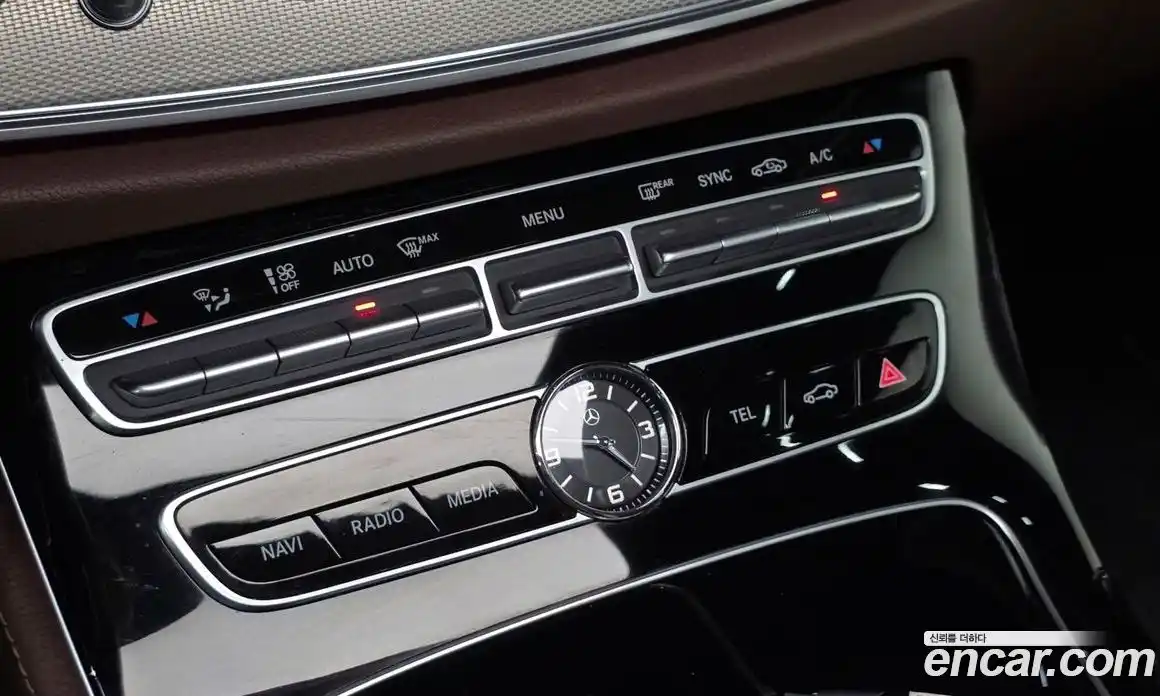 Mercedes-Benz E-Class 2018 2.0 автомат (гидро), фото 23