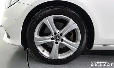 Mercedes-Benz E-Class 2018 2.0 автомат (гидро), миниатюра 4