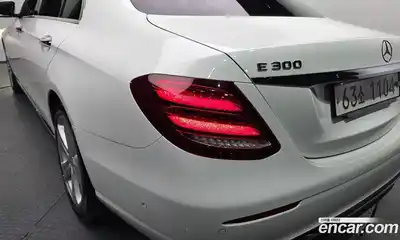 Mercedes-Benz E-Class 2018 2.0 автомат (гидро), миниатюра 8