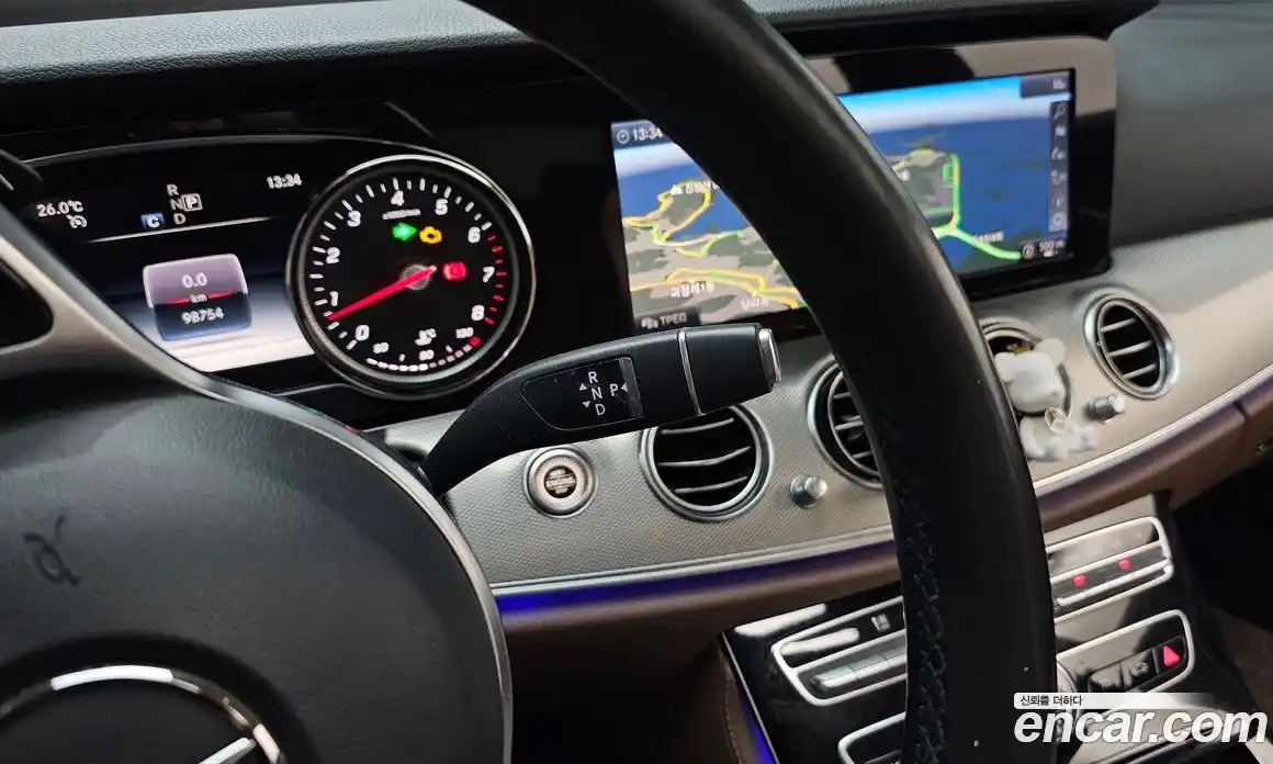 Mercedes-Benz E-Class 2019 2.0 автомат (гидро), фото 12