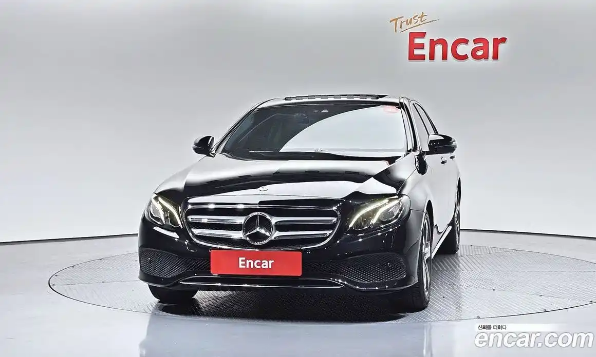 Mercedes-Benz E-Class 2019 2.0 автомат (гидро), фото 3