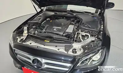 Mercedes-Benz E-Class 2019 2.0 автомат (гидро), миниатюра 6