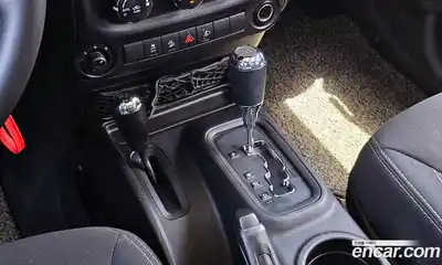 Jeep Wrangler 2015 2.8 автомат (гидро), миниатюра 9