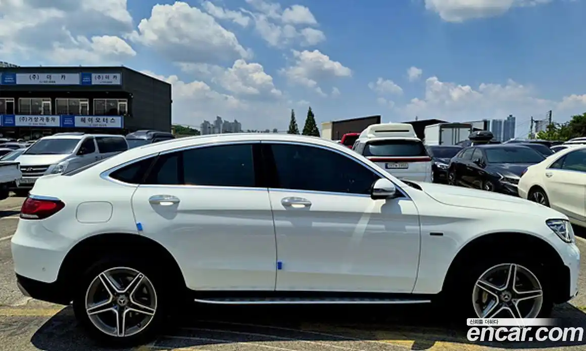 Mercedes-Benz GLC-Class 2020 2.0 гидро, фото 18 Mercedes-Benz GLC-Class 2020 2.0 гидро, фото 18