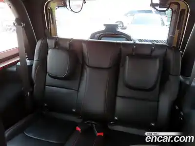 Jeep Wrangler 2020 2.0 автомат (гидро), миниатюра 7