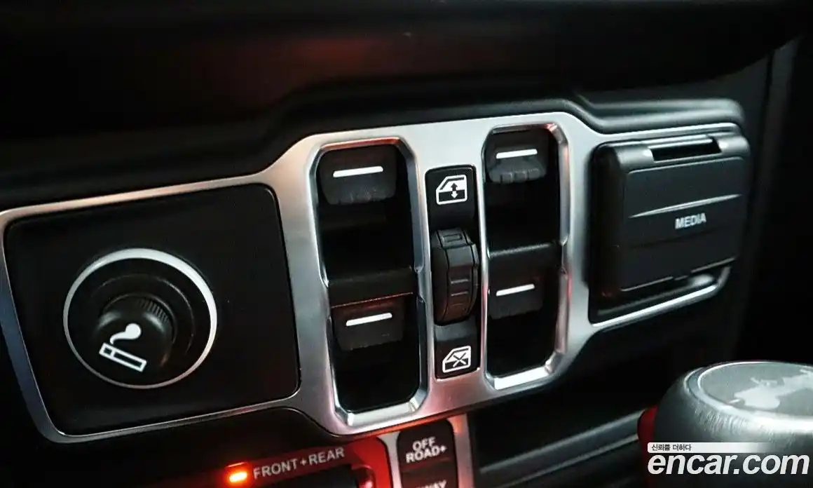 Jeep Wrangler 2022 2.0 автомат (гидро), фото 18