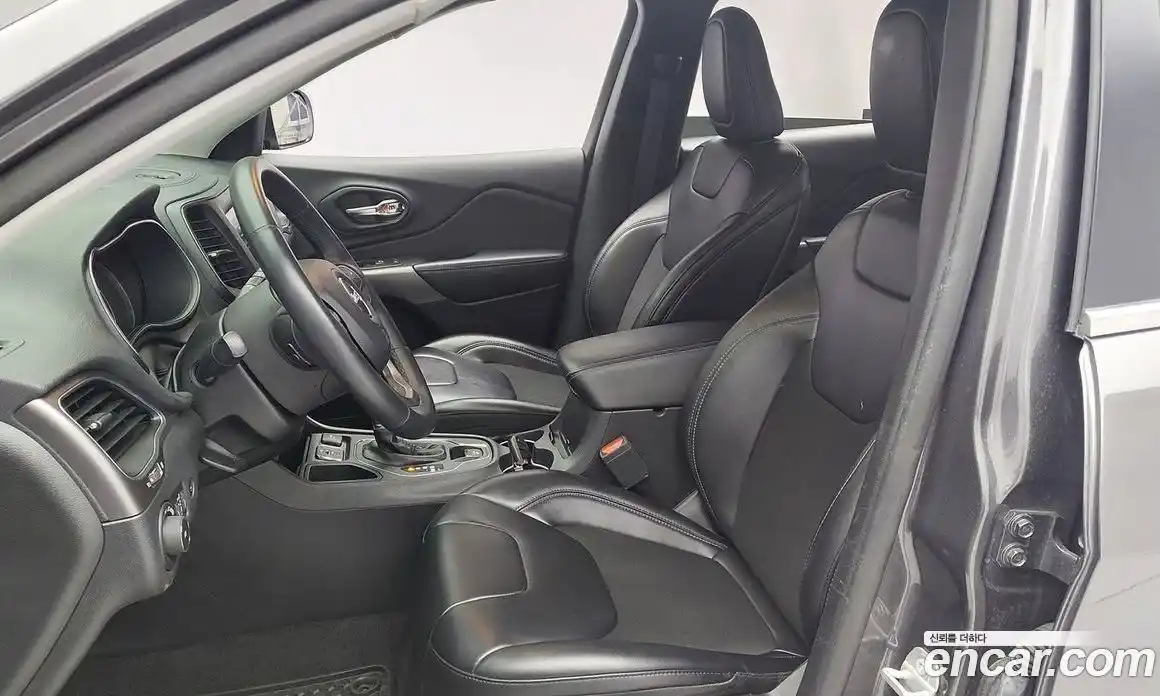 Jeep Cherokee 2019 2.4 автомат (гидро), фото 13