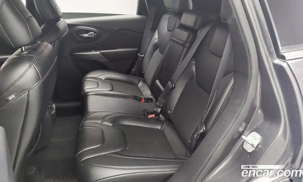 Jeep Cherokee 2019 2.4 автомат (гидро), фото 14