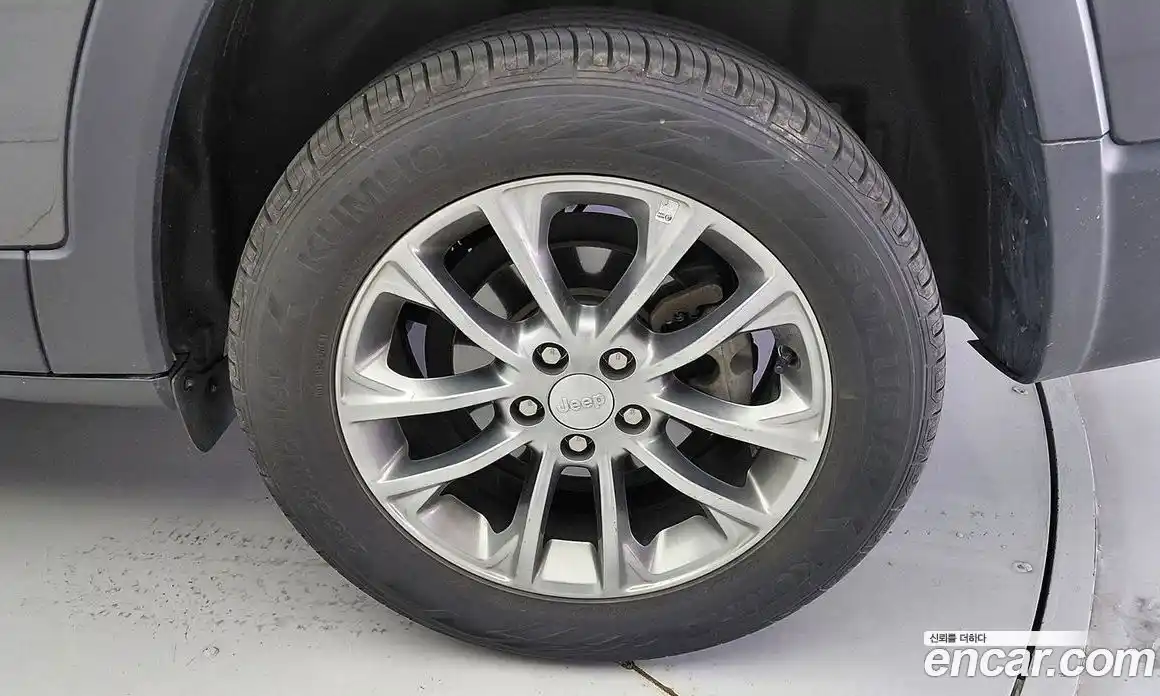 Jeep Cherokee 2019 2.4 автомат (гидро), фото 18