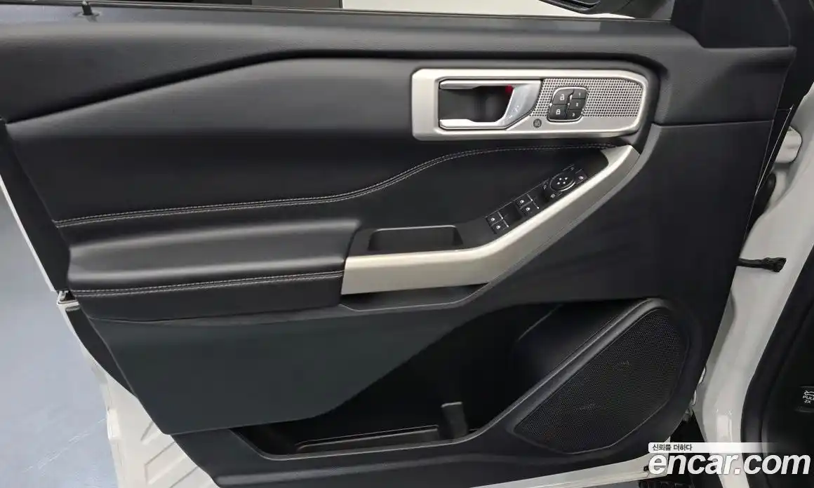 Ford Explorer 2022 2.3 автомат (гидро), фото 14