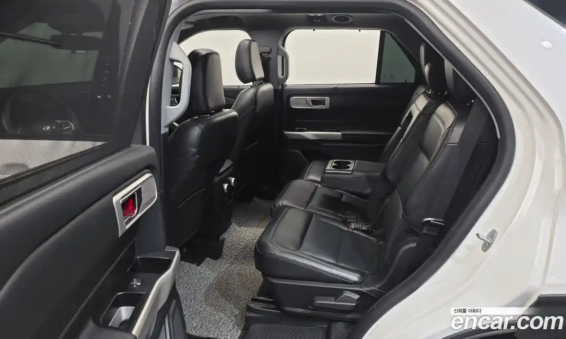 Ford Explorer 2022 2.3 автомат (гидро), фото 19