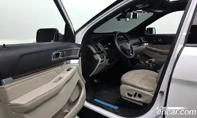Ford Explorer 2019 2.3 автомат (гидро), миниатюра 12
