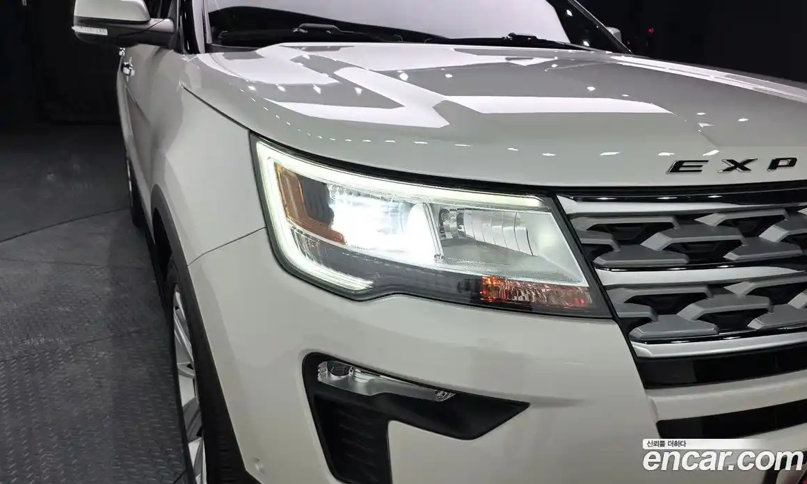 Ford Explorer 2019 2.3 автомат (гидро), фото 7