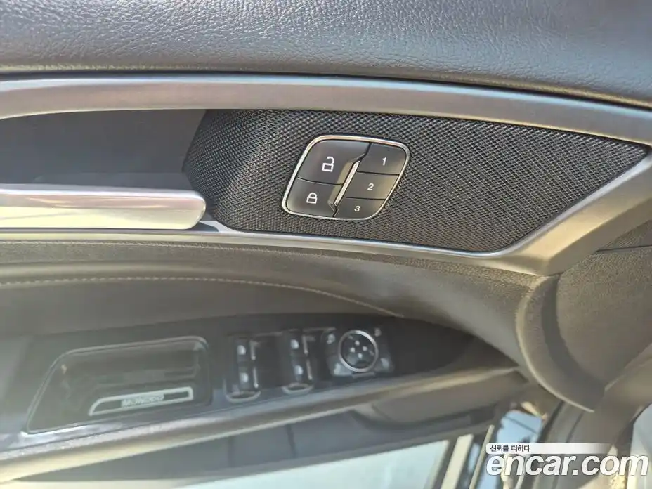 Ford Mondeo 2016 2.0 автомат (гидро), фото 8