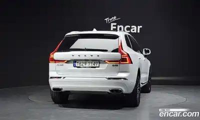 Volvo XC60 2021 2.0 автомат (гидро), миниатюра 4