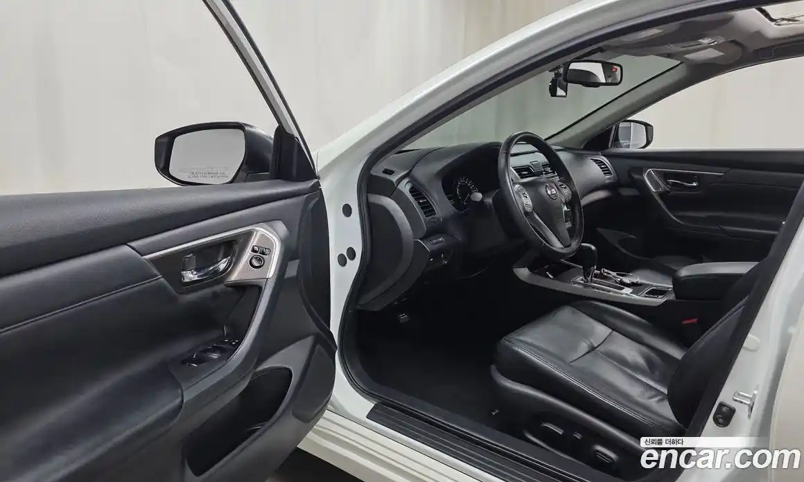 Nissan Altima 2014 2.5 автомат (гидро), фото 10 Nissan Altima 2014 2.5 автомат (гидро), фото 10