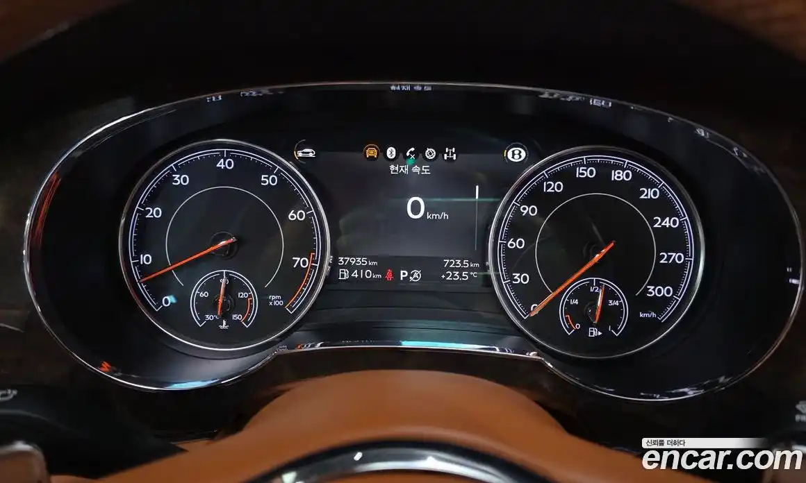 Bentley Bentayga 2019 4.0 автомат (гидро), фото 11 Bentley Bentayga 2019 4.0 автомат (гидро), фото 11