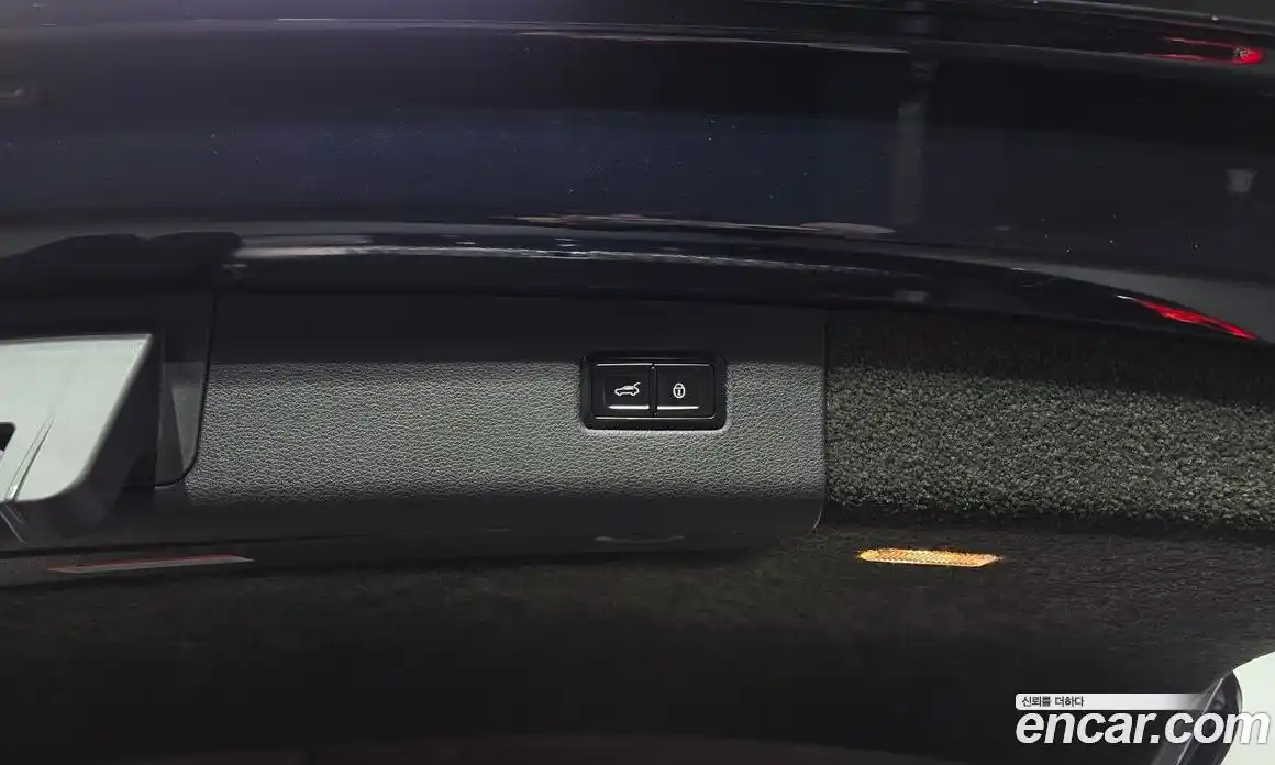 Bentley Bentayga 2019 4.0 автомат (гидро), фото 23 Bentley Bentayga 2019 4.0 автомат (гидро), фото 23