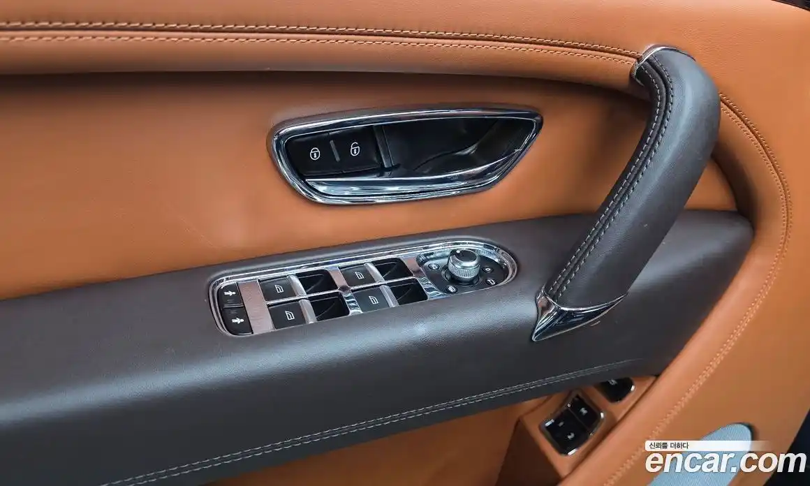 Bentley Bentayga 2019 4.0 автомат (гидро), фото 25 Bentley Bentayga 2019 4.0 автомат (гидро), фото 25
