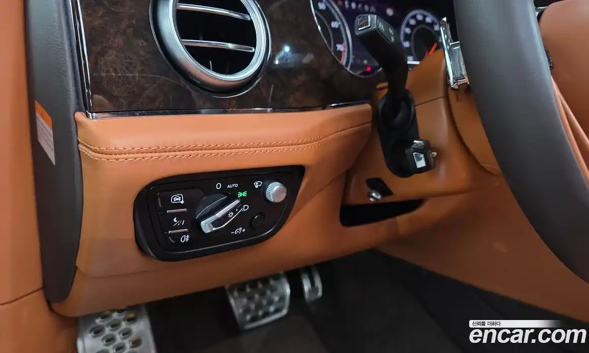 Bentley Bentayga 2019 4.0 автомат (гидро), фото 27 Bentley Bentayga 2019 4.0 автомат (гидро), фото 27
