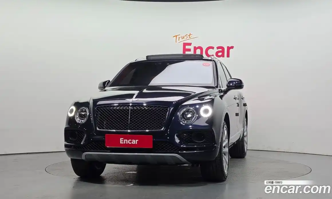 Bentley Bentayga 2019 4.0 автомат (гидро), фото 3 Bentley Bentayga 2019 4.0 автомат (гидро), фото 3