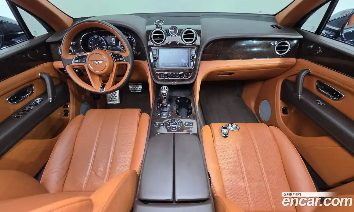 Bentley Bentayga 2019 4.0 автомат (гидро), фото 10 Bentley Bentayga 2019 4.0 автомат (гидро), фото 10