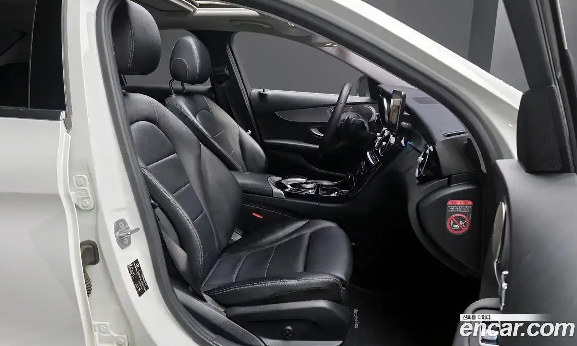 Mercedes-Benz C-Class 2017 2.0 автомат (гидро), фото 11