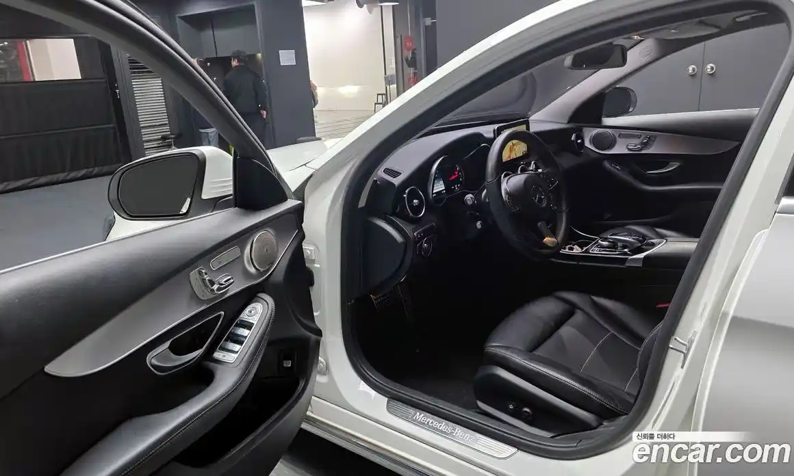 Mercedes-Benz C-Class 2017 2.0 автомат (гидро), фото 10