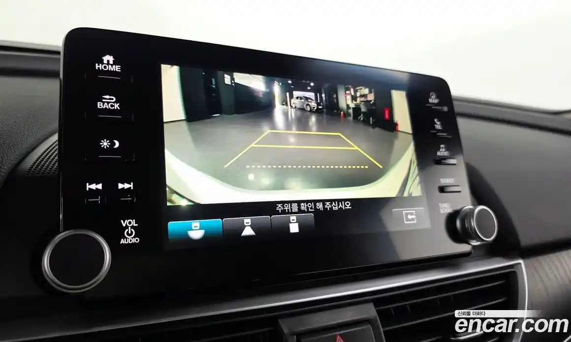 Honda Accord 2019 2.0 автомат (гидро), фото 21