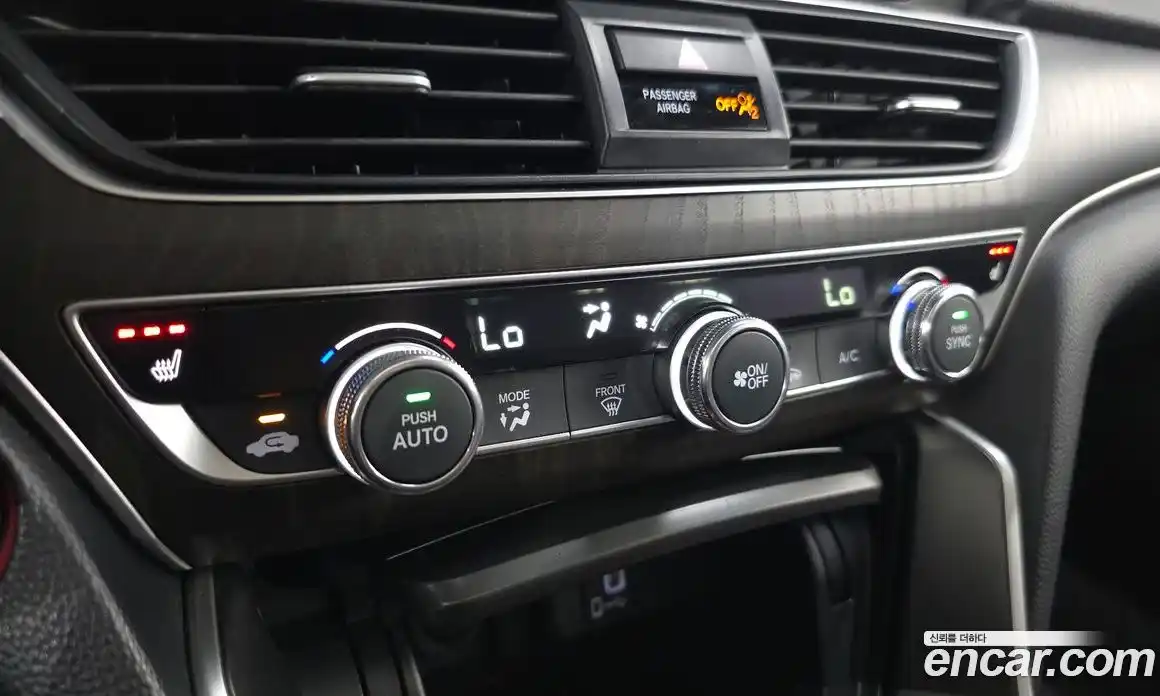 Honda Accord 2019 2.0 автомат (гидро), фото 22