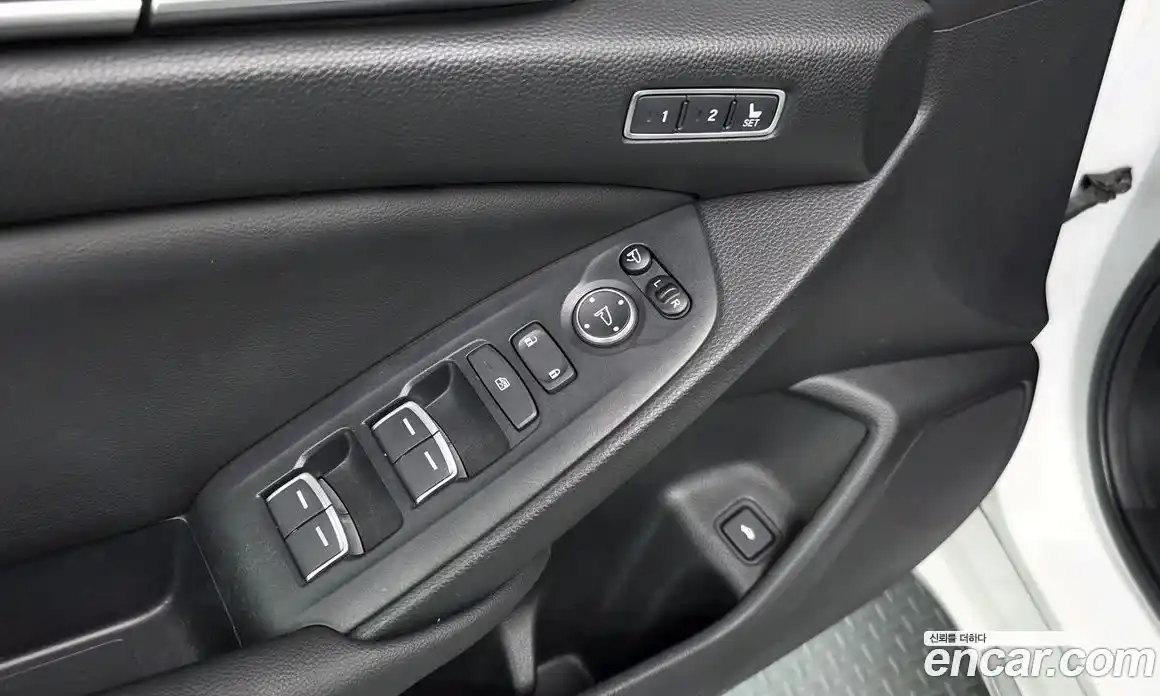 Honda Accord 2019 2.0 автомат (гидро), фото 28
