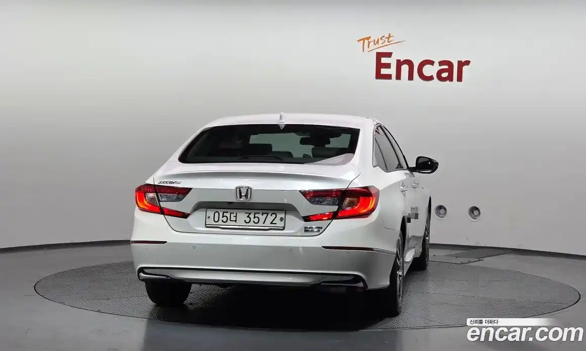 Honda Accord 2019 2.0 автомат (гидро), фото 4