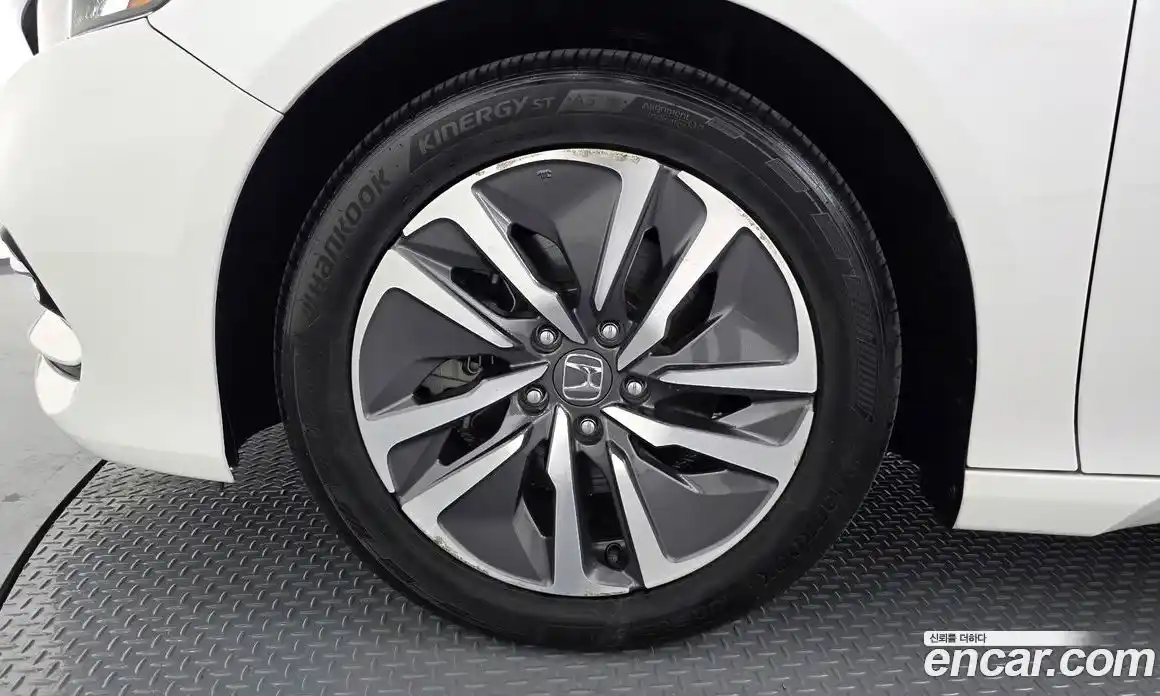 Honda Accord 2019 2.0 автомат (гидро), фото 5