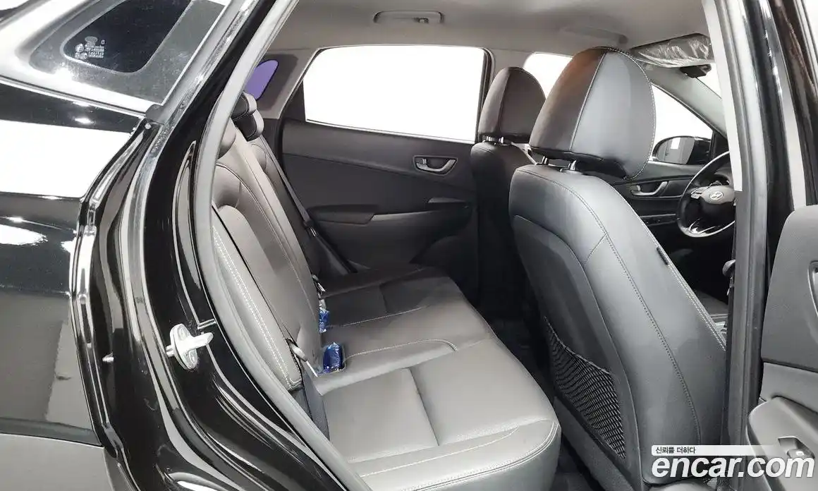 Hyundai Kona 2020 1.6 автомат (гидро), фото 17