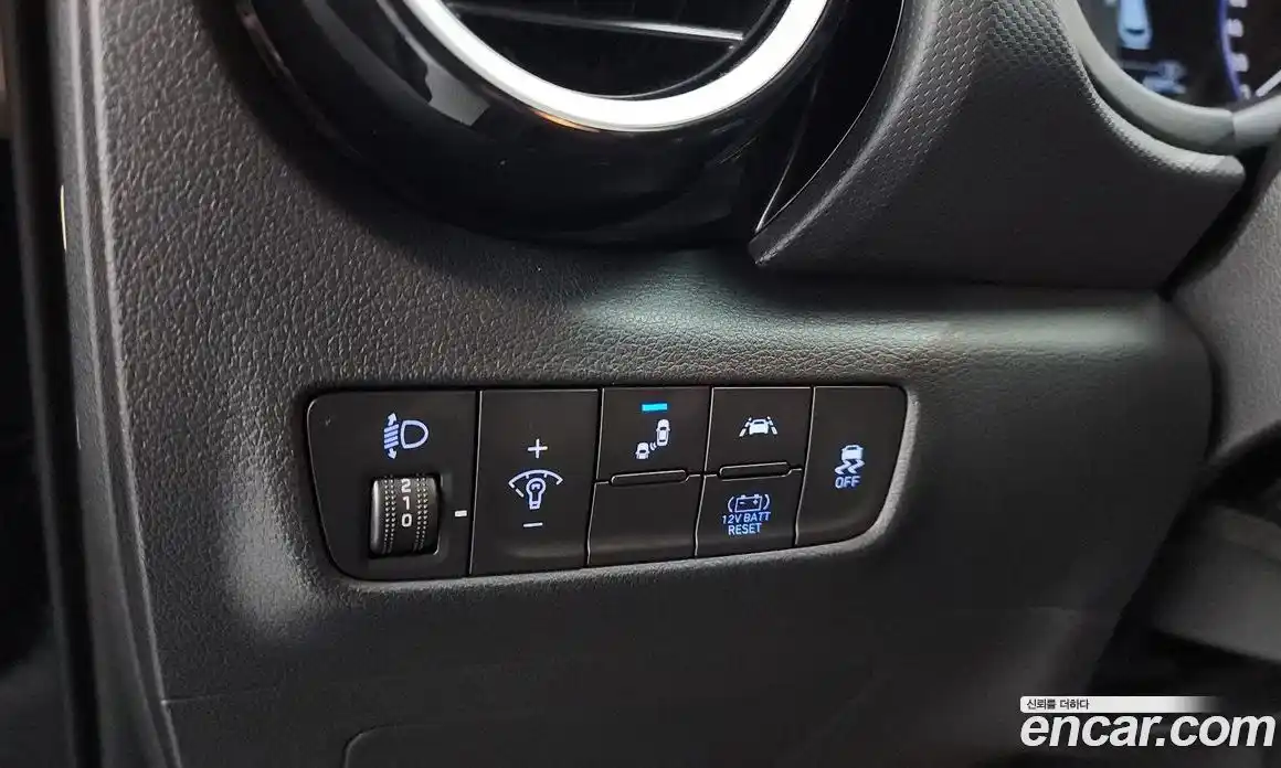 Hyundai Kona 2020 1.6 автомат (гидро), фото 25