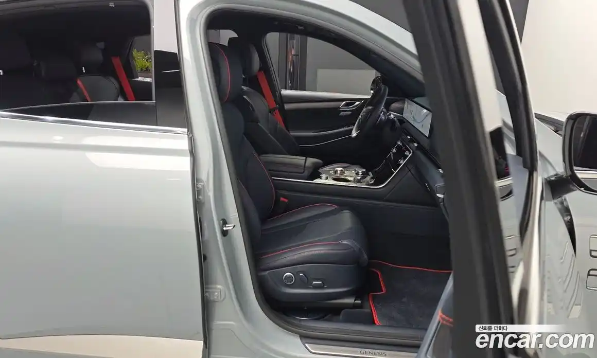 Genesis GV80 2024 2.5 автомат (гидро), фото 11