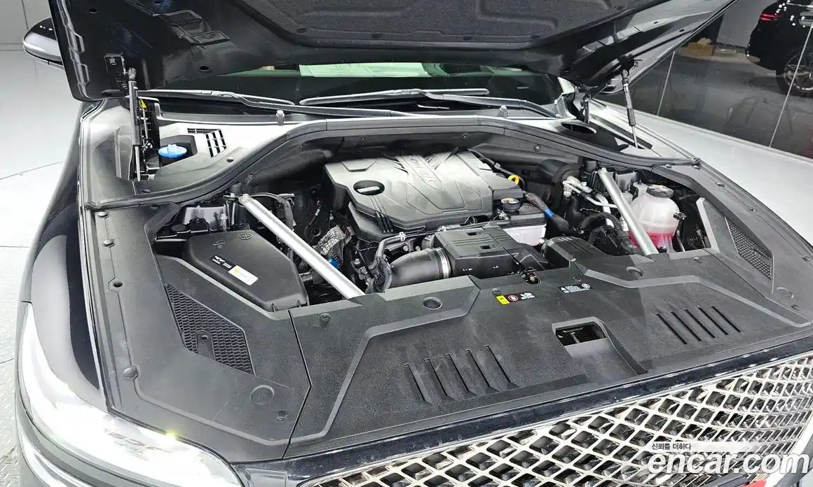 Genesis GV70 2023 2.5 автомат (гидро), фото 6