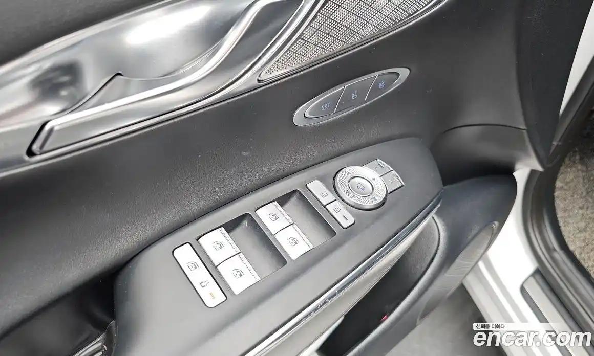 Genesis GV70 2022 2.5 автомат (гидро), фото 18