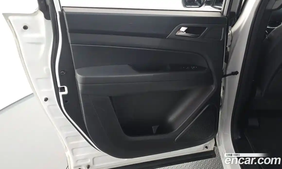 SsangYong Rexton 2023 2.2 автомат (гидро), фото 15
