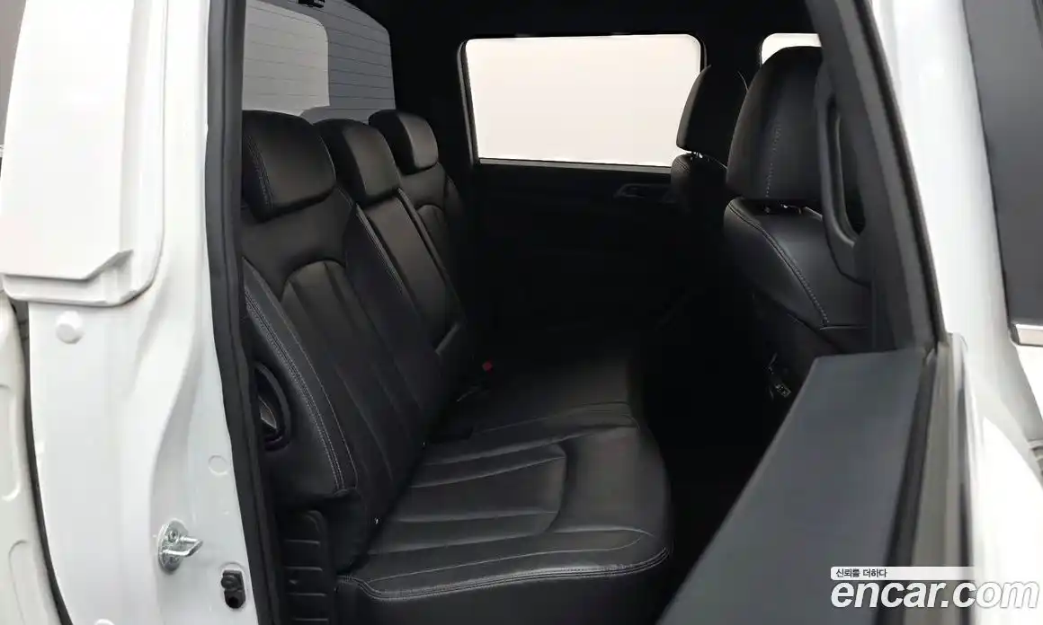 SsangYong Rexton 2023 2.2 автомат (гидро), фото 17