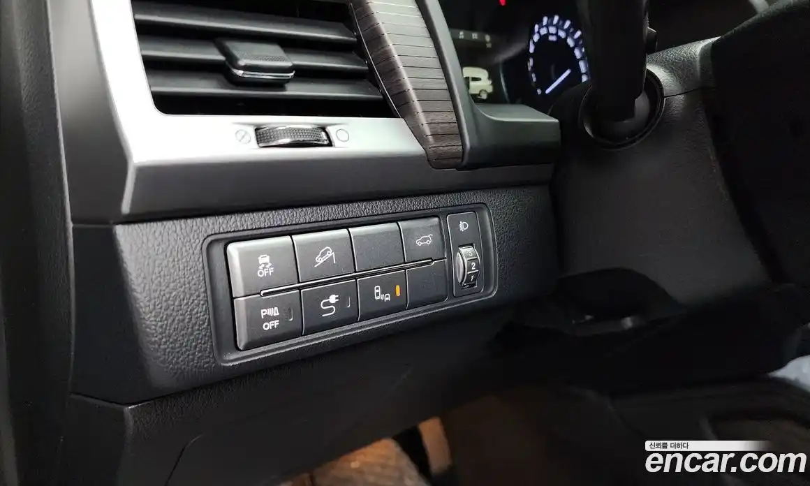 SsangYong Rexton 2018 2.2 автомат (гидро), фото 16