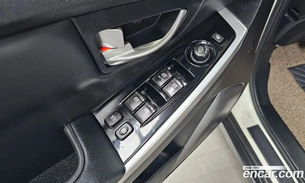 SsangYong Korando 2013 2.0 автомат (гидро), фото 14