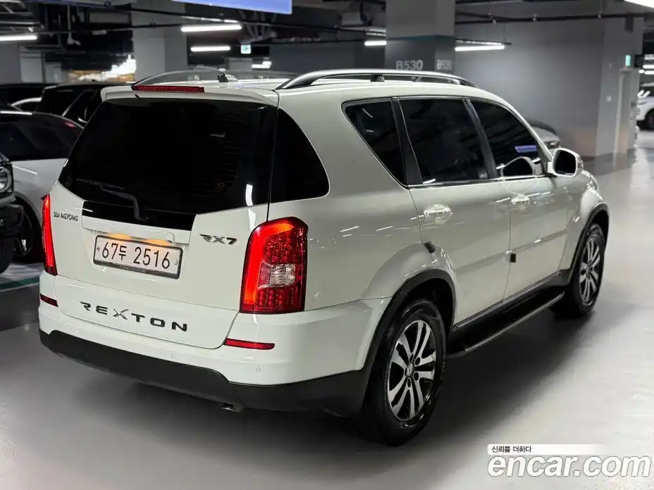 SsangYong Rexton 2013 2.0 автомат (гидро), фото 3