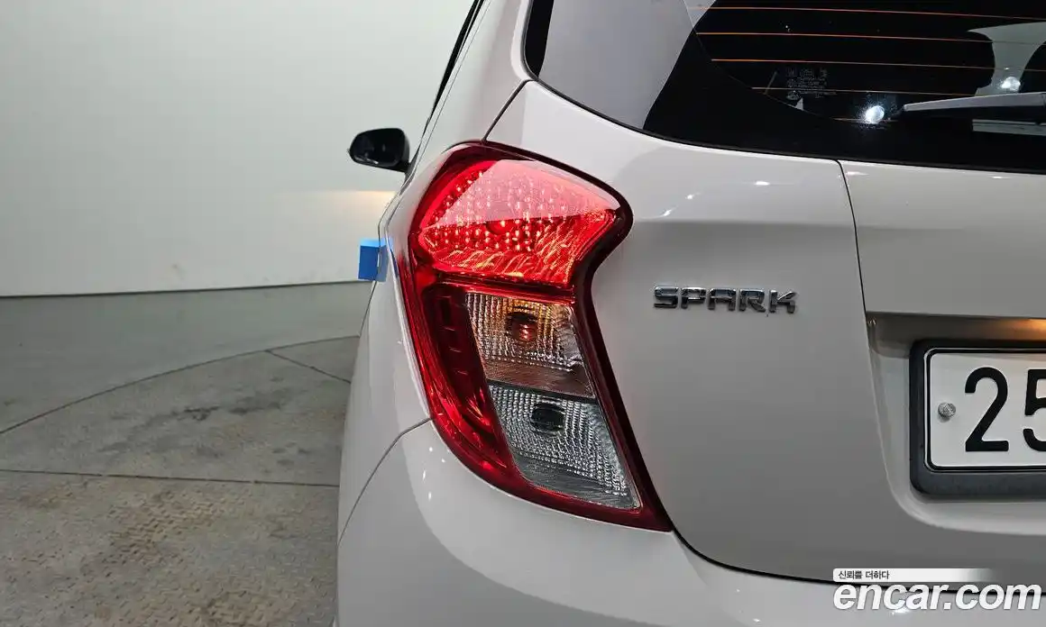 Chevrolet Spark 2020 1.0 автомат (гидро), фото 9
