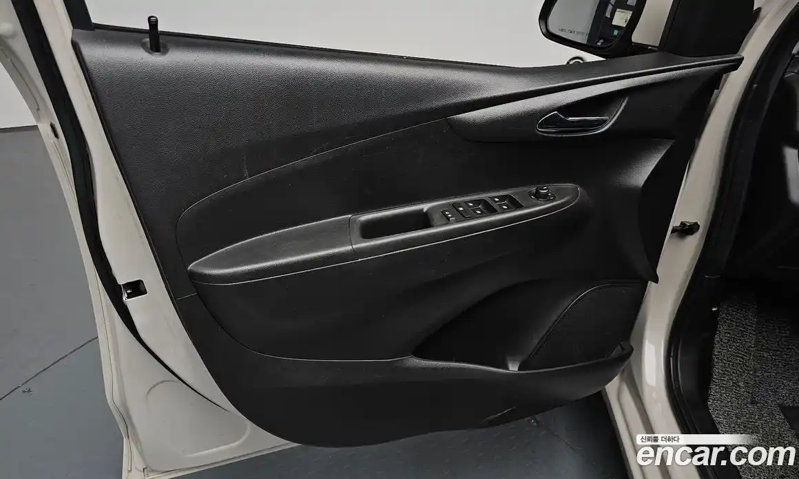 Chevrolet Spark 2016 1.0 автомат (гидро), фото 14