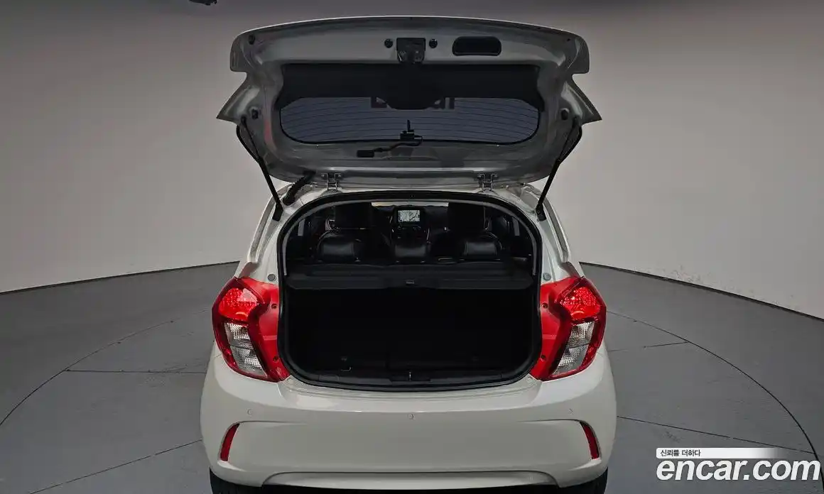 Chevrolet Spark 2016 1.0 автомат (гидро), фото 26