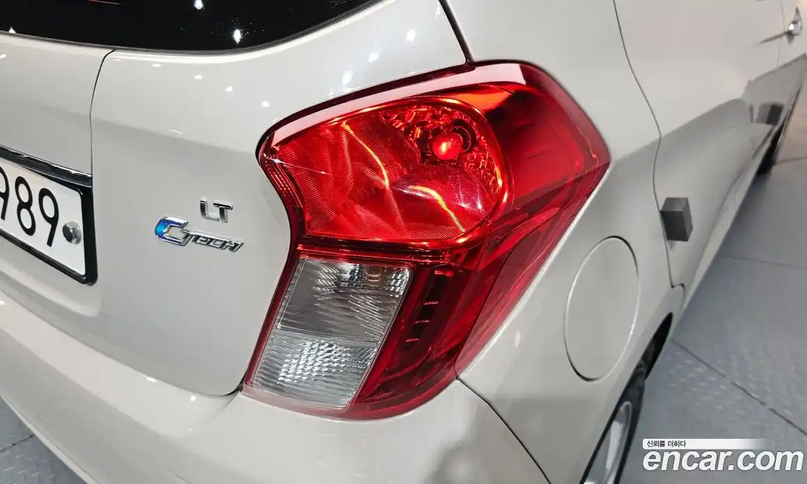 Chevrolet Spark 2016 1.0 автомат (гидро), фото 9
