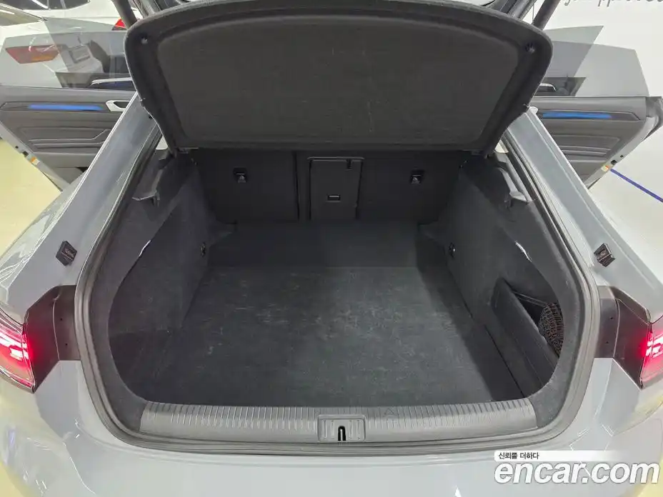 Volkswagen Arteon 2022 2.0 автомат (гидро), фото 16